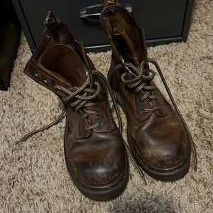 Vintage Doc Martin boots size 6.5.